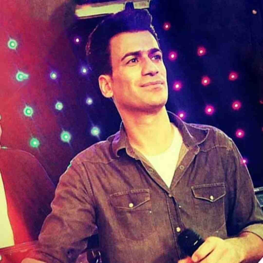 مسلم فتاحی هواپیمای شماره 24