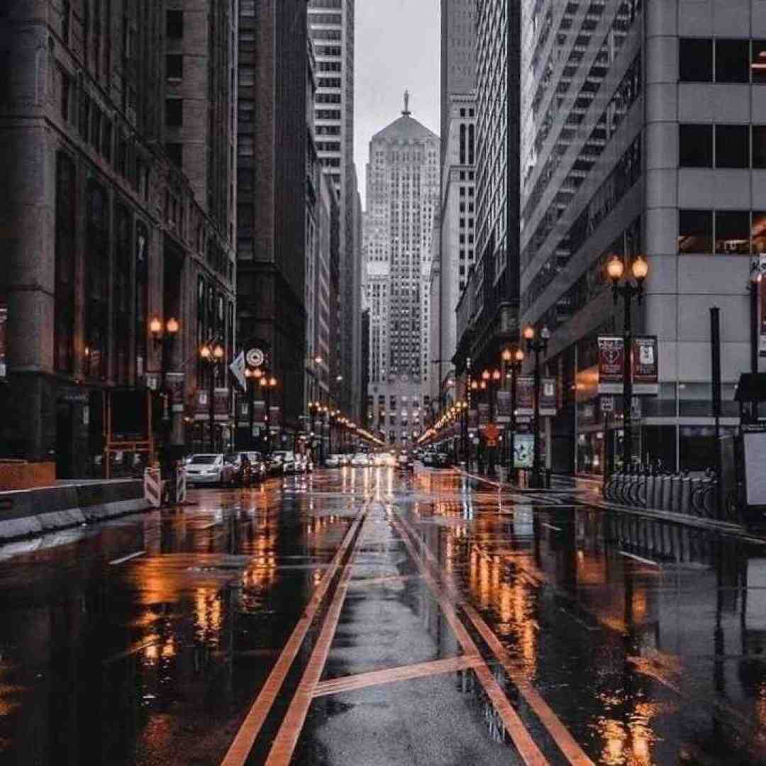  برش زده یه تیکه وای دامنش چه شیکه