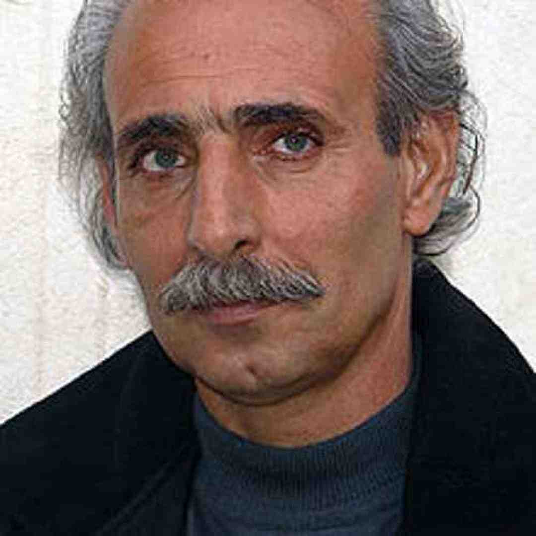 ایرج رحمانپور توز سر ر گوت نازارم ها می ری د دسم