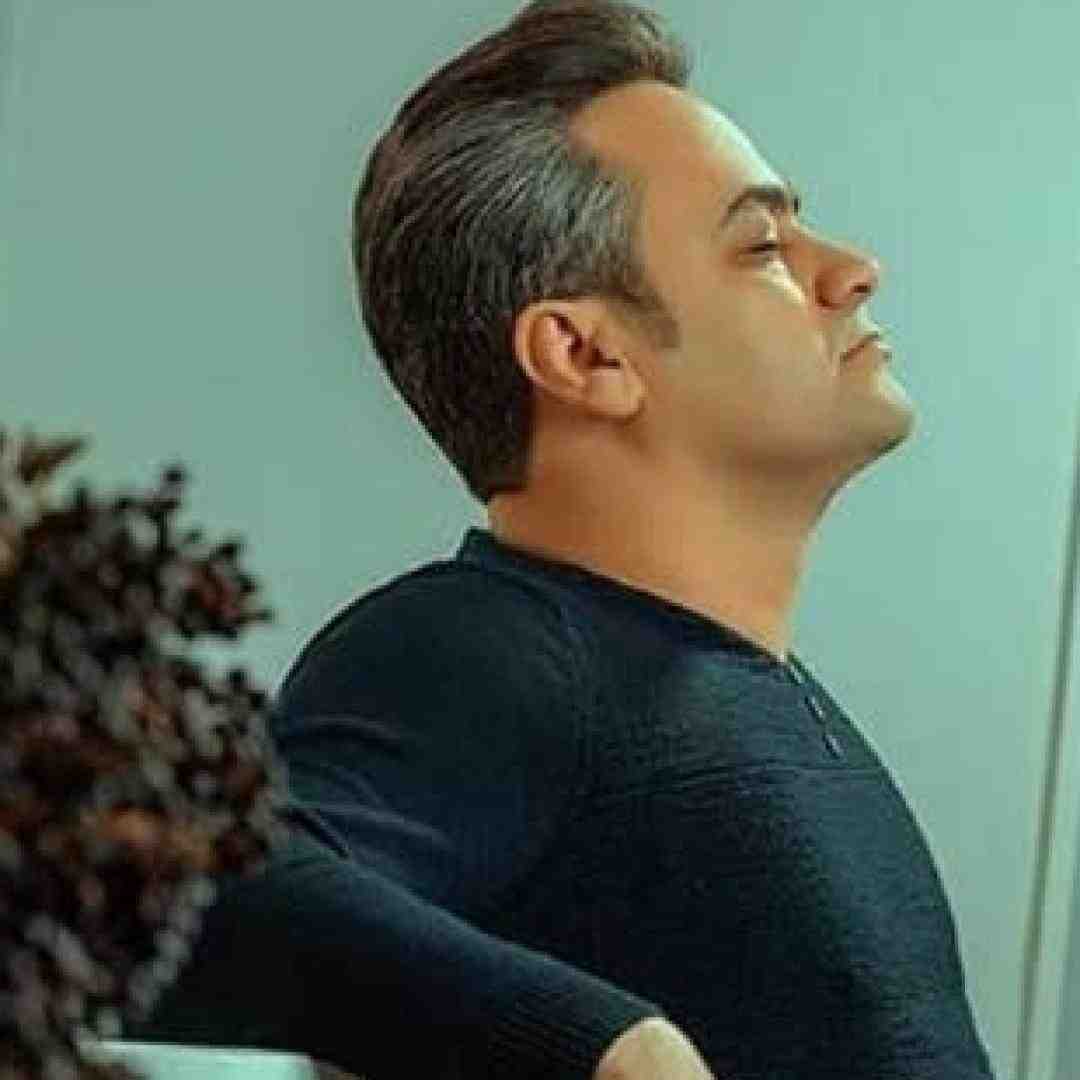 محسن اسفندیاری وت التماس نیکنوم که تیم بمونی و نری