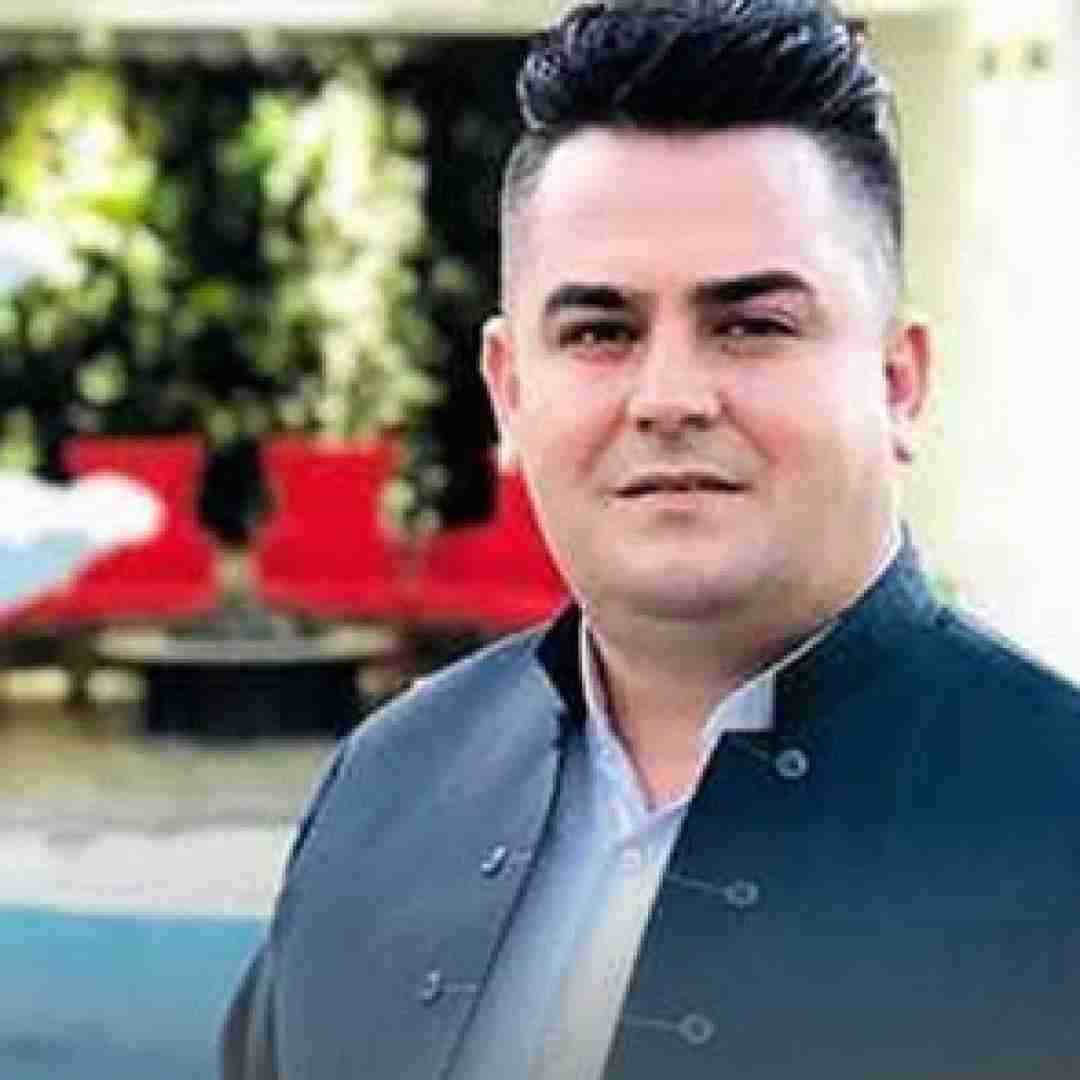 فرشاد امینی هناری وی هناری