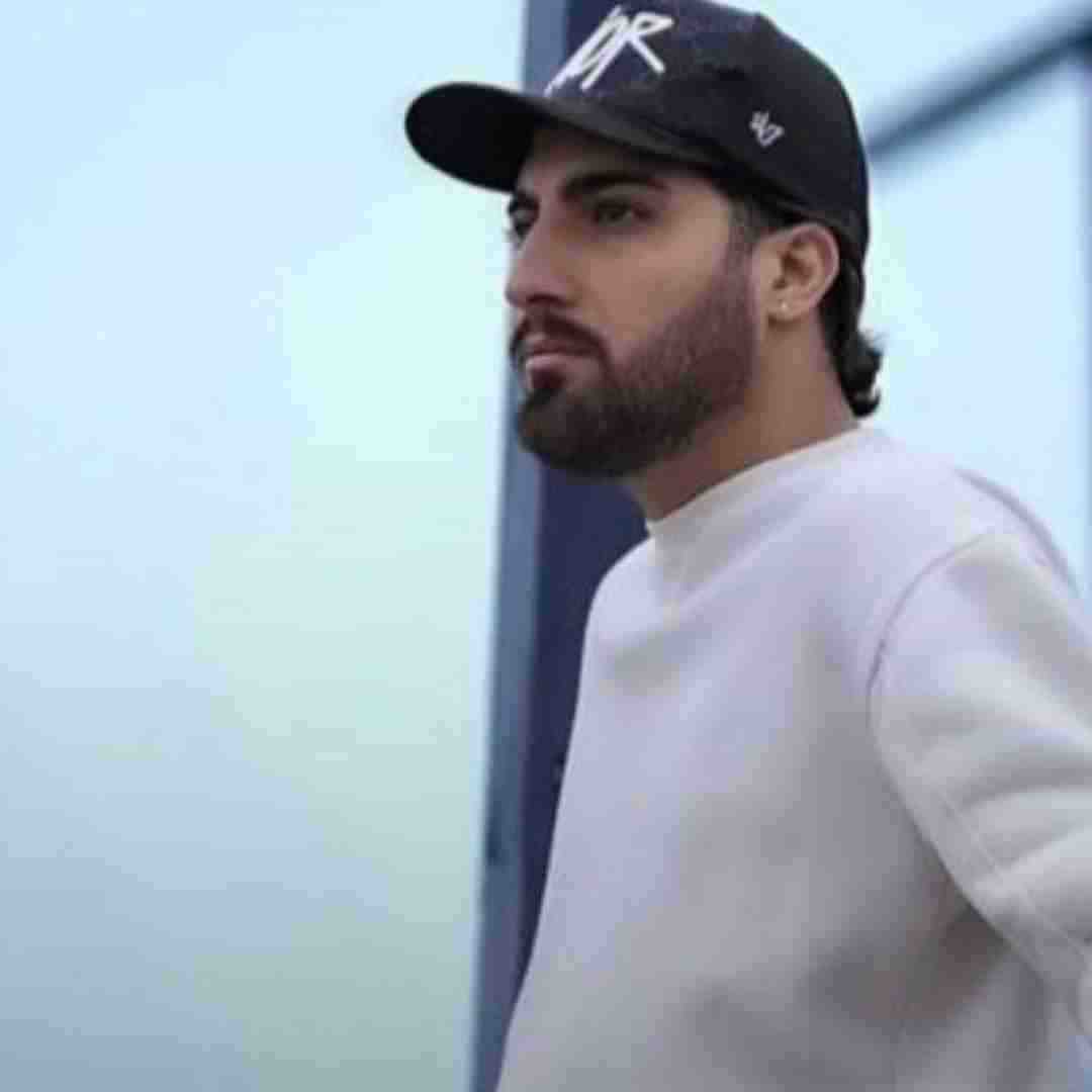 امیر لیام درد یعنی فکرت راهتم نمیذاره دنبال یه معجزم