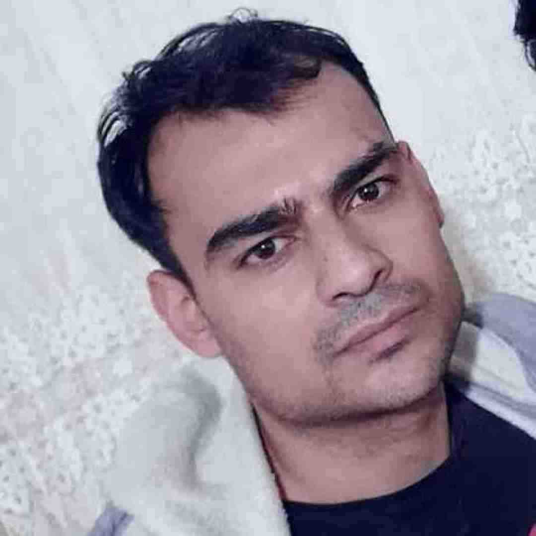 روح الله کرمی درگیر آشوب و افسردگیه حادم