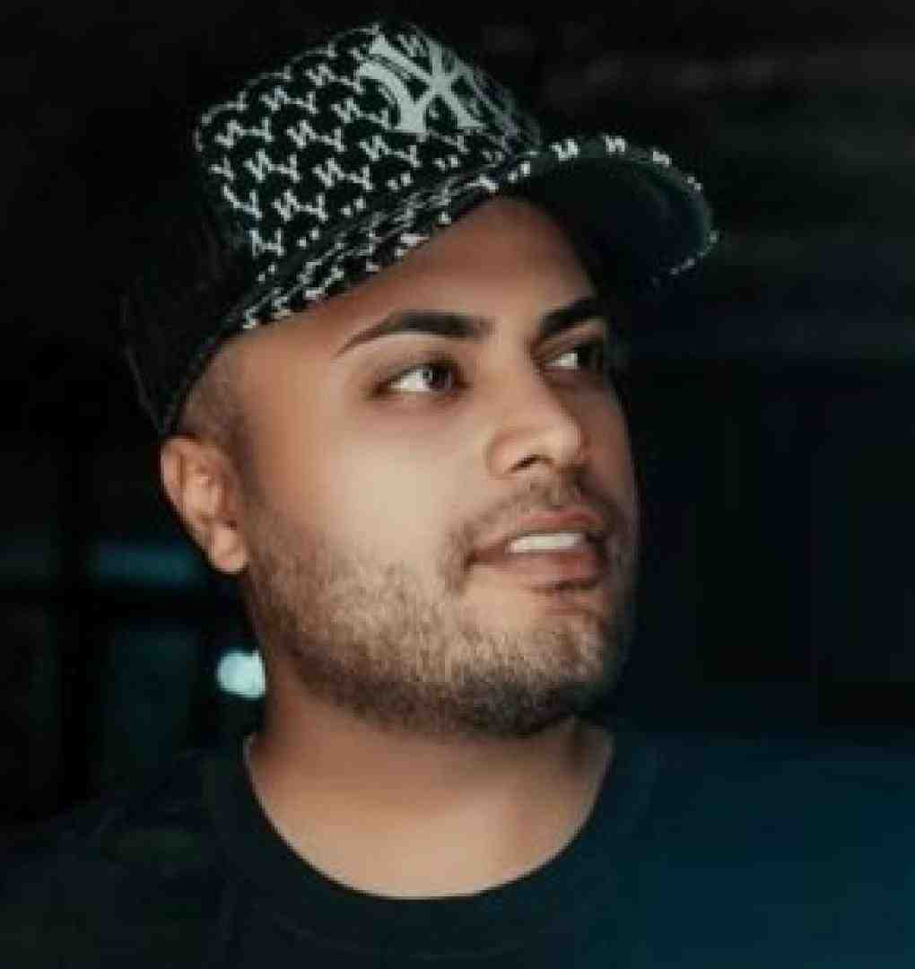 امید عقابی برعکس تو من هنوز چک میکنم پیجتو