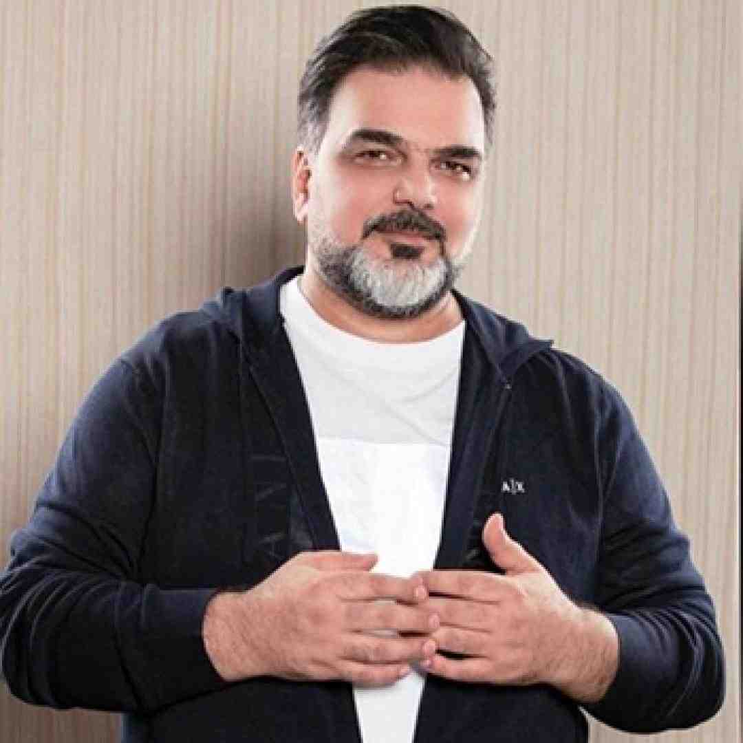 علی صابر انی بالدنیا وحیدک