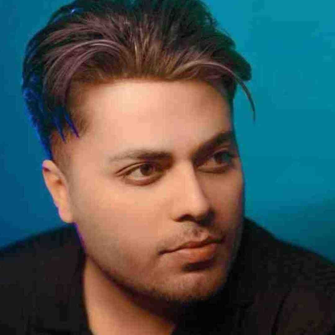 امید عقابی برعکس تو