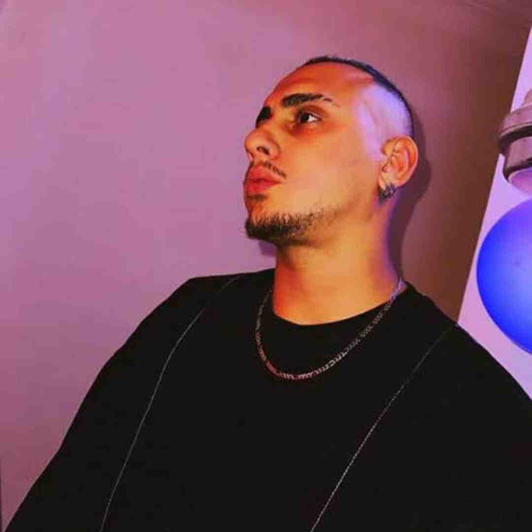 شایان یو همین یک بار