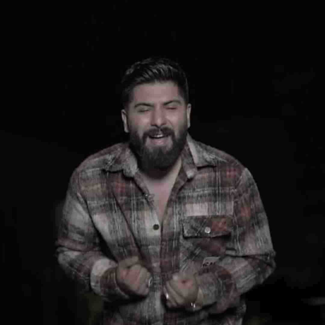 مجید احمدی تی عکس می کشه دره می چش چی برمه دره