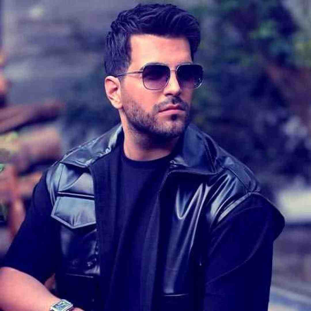 آصف آریا خوابتو دیدم یخ زد تنم پاره ی تنم شد درد سرم