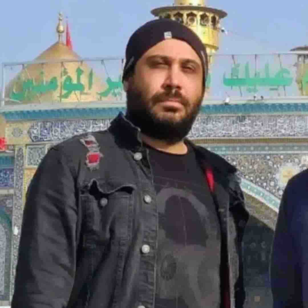 محسن چاوشی رخت عزامو پیرهن سیامو از بقچه بیرون میکشم