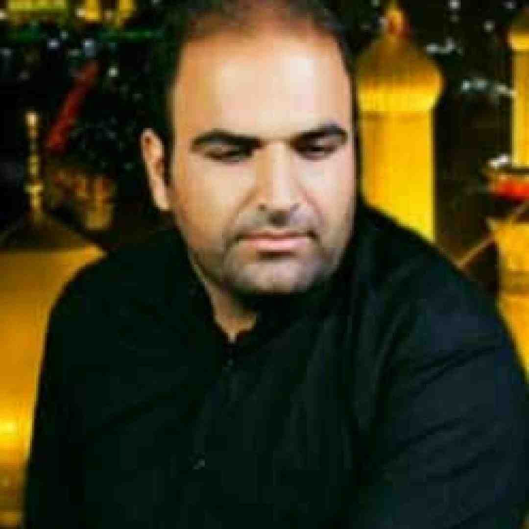 محمد کرمی یه روله ی منه یادگاری مه زینب نازارم