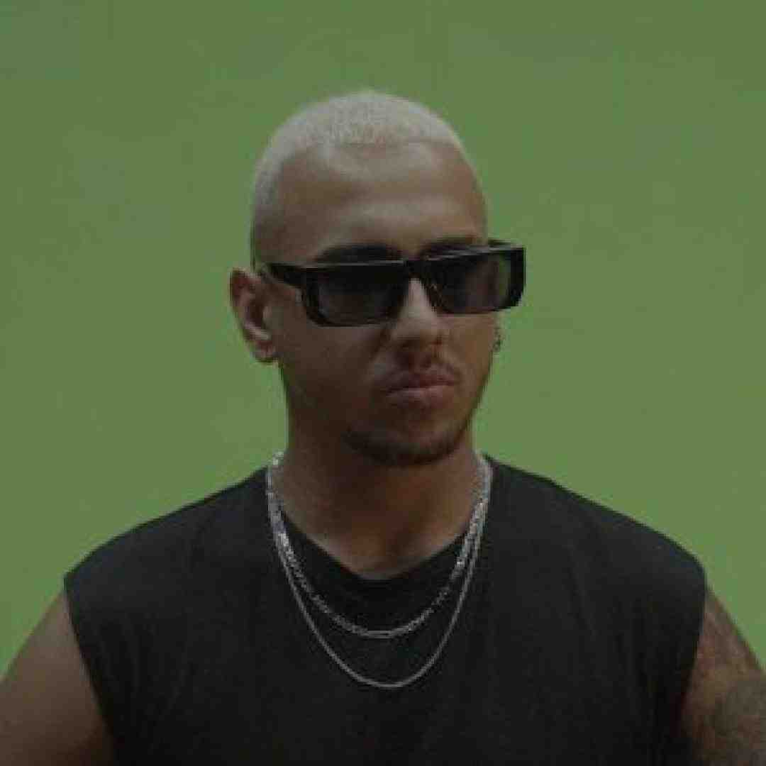 شایان یو پرواز من بی تو سقوطه فریاد من