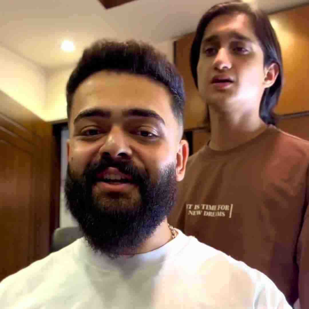 علیراد حرصم نده لطفا دیگه گوش نکنی هرکی هرچی پشتم میگه