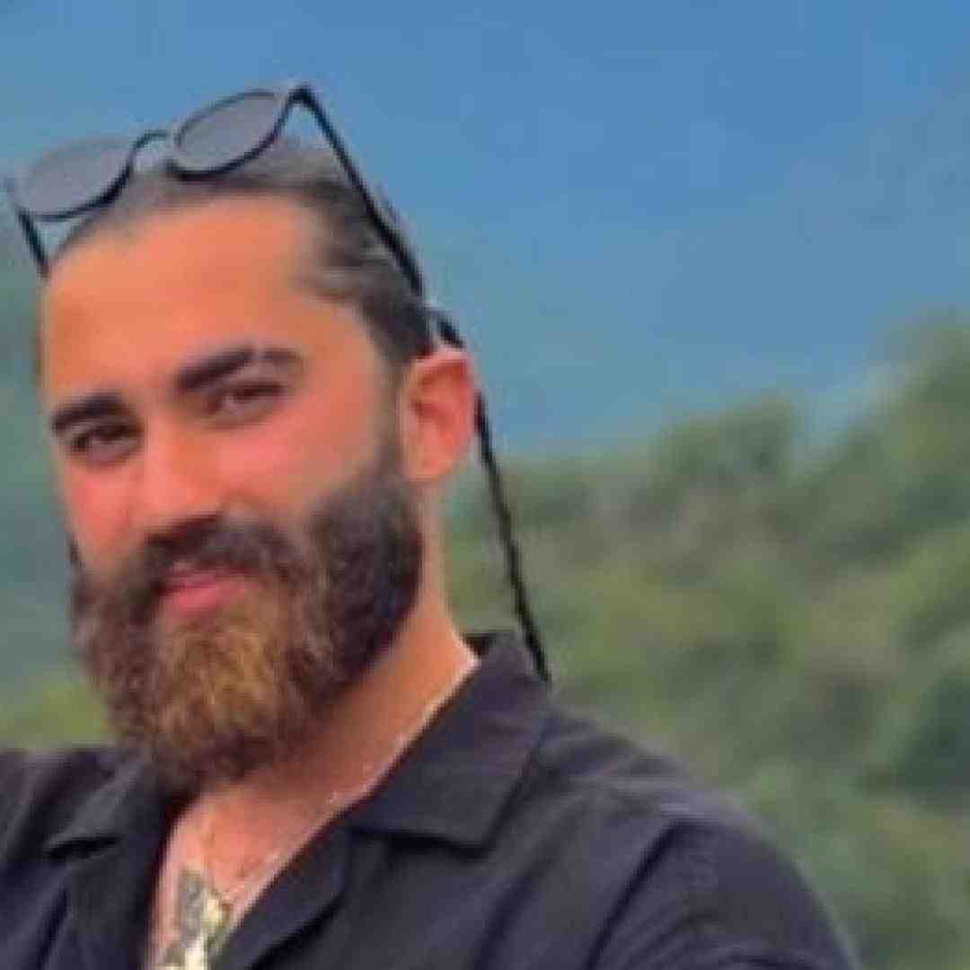 یاسر رویانی 2024