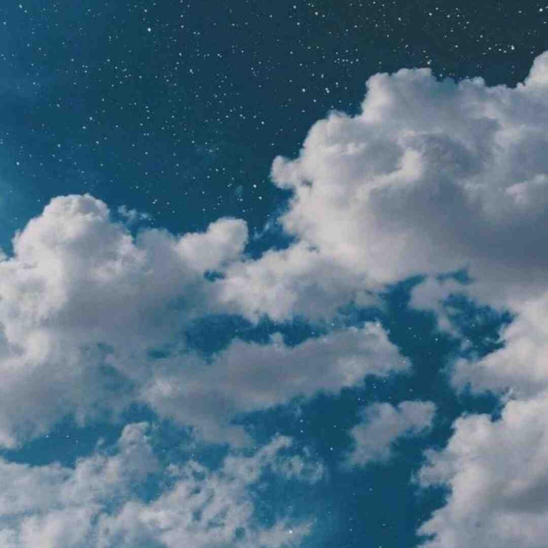  با تو پر شور و نشاطم تو هیاهوی نگاتم تو یه