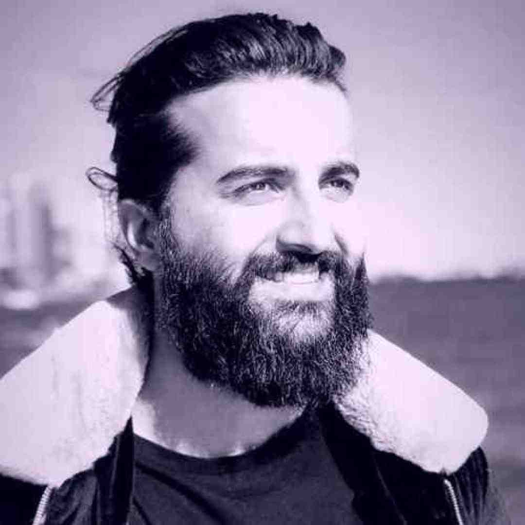 هوروش بند دلم از این شب تاریک شده خون