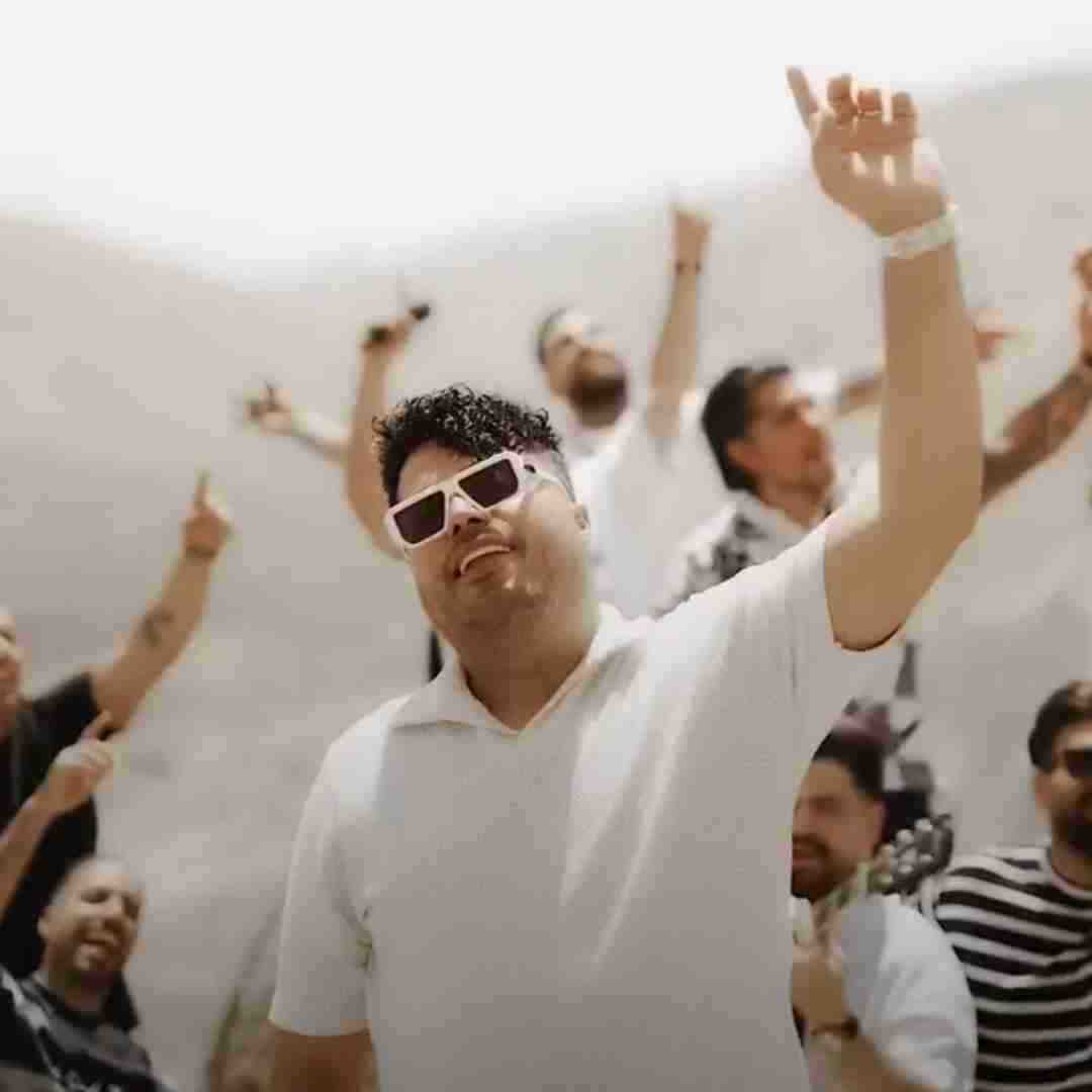 امید عقابی دل پره درده من آرزوم مرگه خاک بگیره