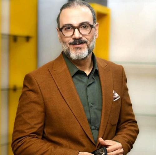 علیرضا قربانی ﻣﺠﻨﻮن ﺗﻮ و دﻳﺪه ی ﺷﻴﺪای ﺗﻮ ﺑﺎﺷﻢ