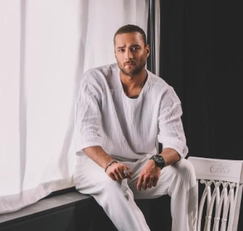 امیر مقاره یه روز هستی یه روز نیستی معلوم کن تکلیفتو