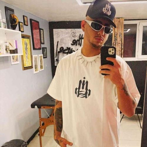 شایان یو عشق مثل تتوعه تا ابد باید دوستش داشته باشی