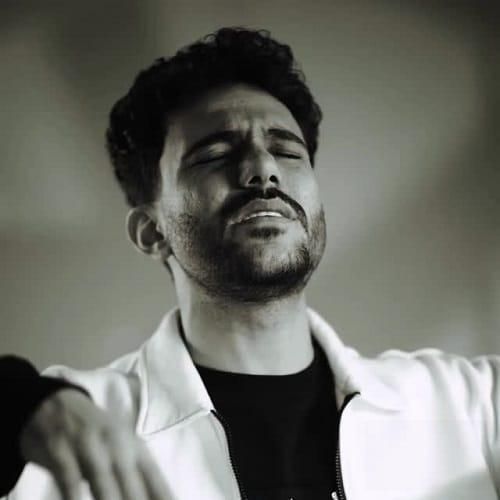 پیام عباسی میزنی مست قدم اونم نصف شبی