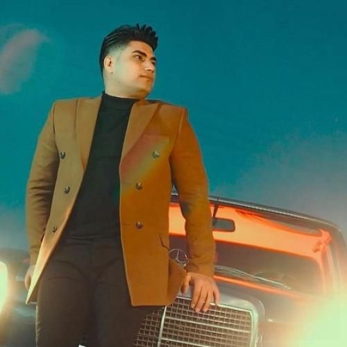 امین فالجی به او غریبه بگو ازم بگو بگو دوسم داشت