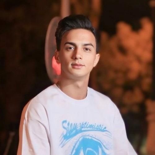 دانلود آهنگ هنوز اول عشقه سفر دنباله داره از ابوالفضل رحیمی